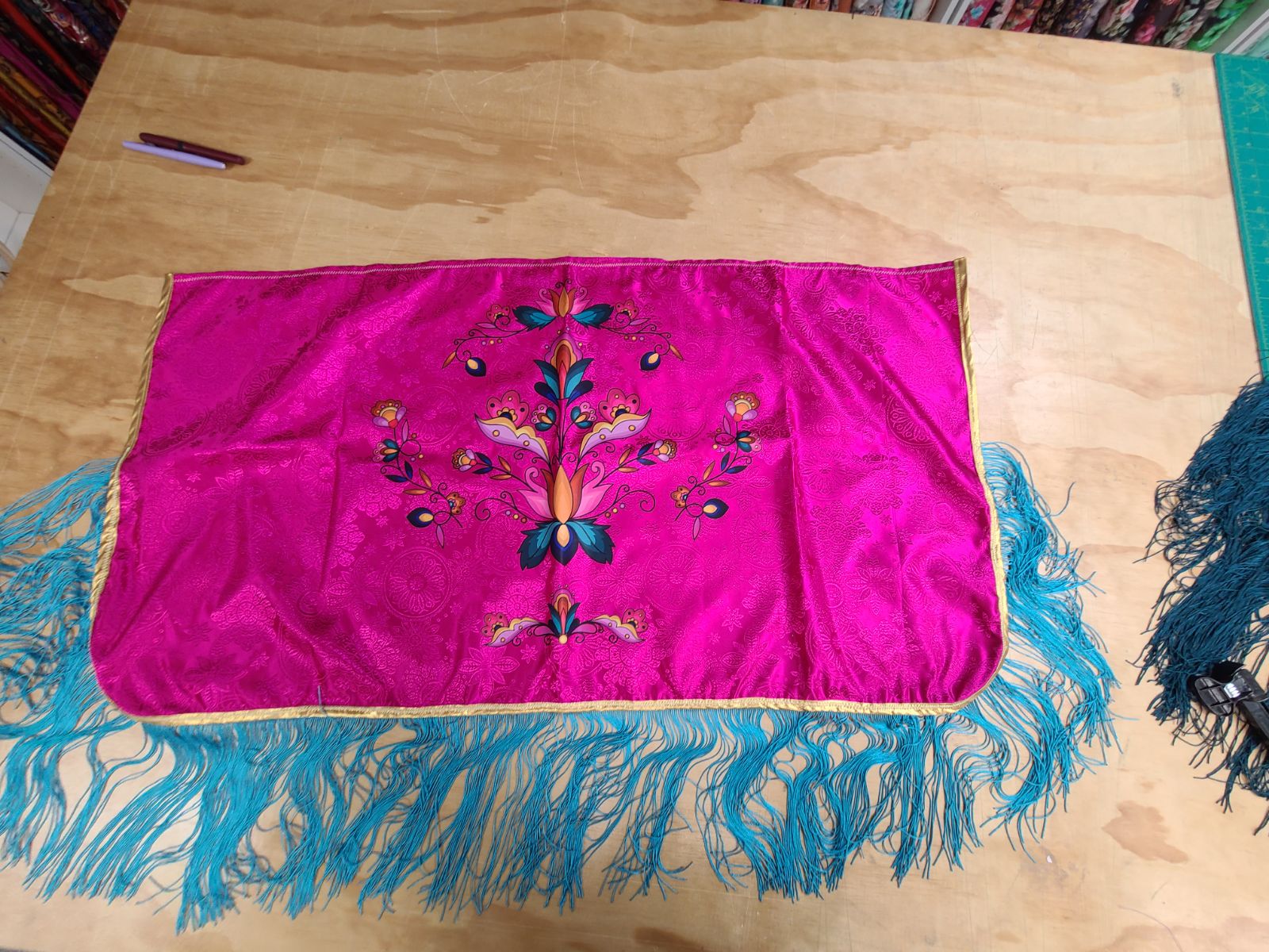 Kid Jacquard Shawl